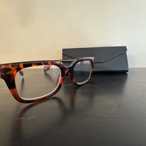 Prive Revaux tortoise shell plastic readers, glasses; +1.75 with case
